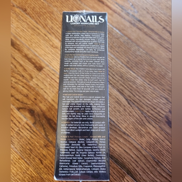 Lionails Luxury Manicure Set | Almond Milk and Honey 4-Piece Set - Picture 3 of 4